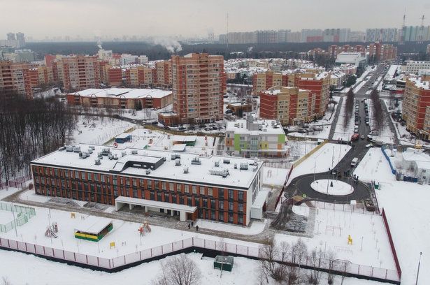 Собянин проинспектировал ход реализации программы «Мой район» в Куркине