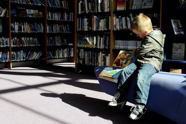 В зеленоградских библиотеках на этой неделе детям будут читать интересные сказки