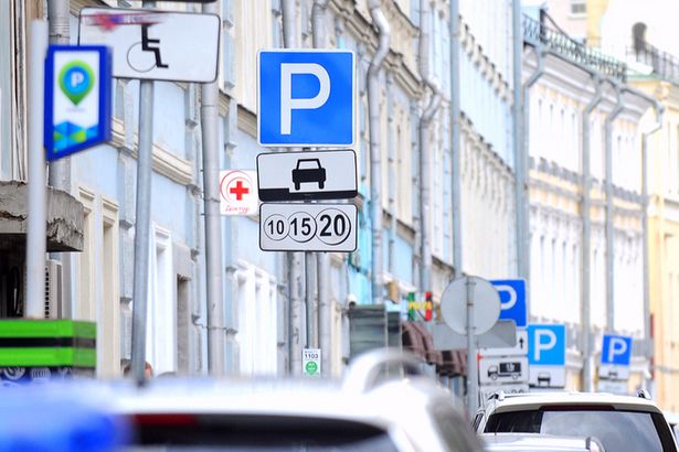 На сквозном проезде 2-го микрорайона Зеленограда введут запрет на парковку