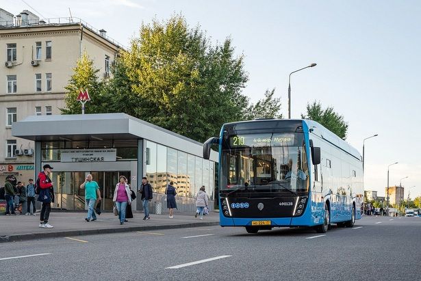 Собянин: Московский завод стал лидером по производству электробусов