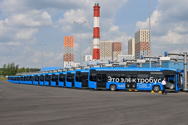 Собянин открыл новый электробусный парк в Митино