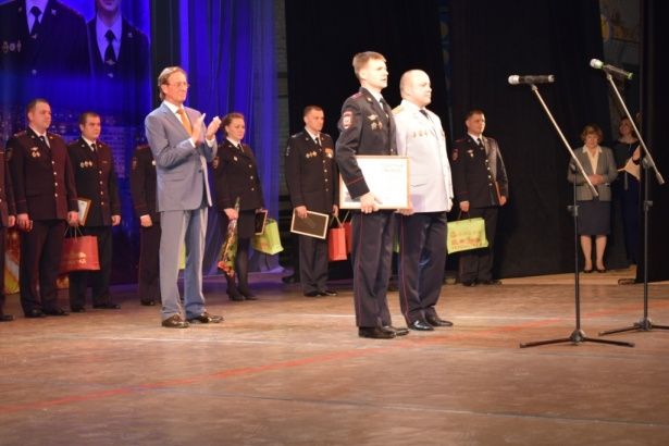 Премьер-министр поздравил зеленоградскую полицию с профессиональным праздником