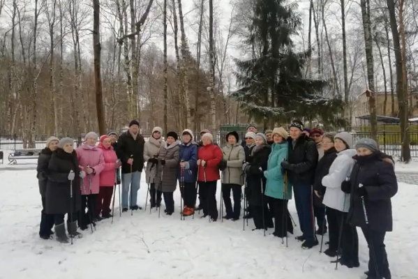 Жители района Матушкино провели Сочельник по-спортивному