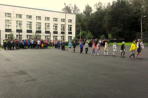 Учебная эвакуация в школе района Матушкино прошла организованно