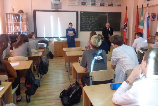 Со школьниками района Матушкино побеседовали о воинской службе