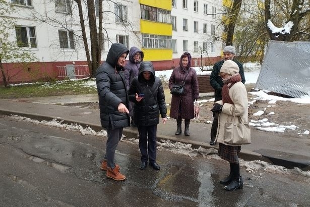 Глава управы района Матушкино провёл обход четвёртого микрорайона