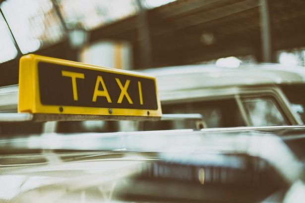 У пожилой зеленоградки таксист выманил ценности на восемьсот тысяч рублей