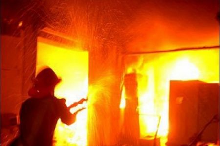 В 4-м микрорайоне из-за неисправной проводки сгорела квартира