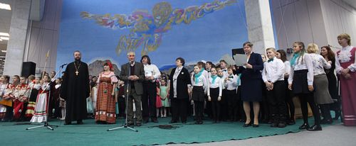 На концерте «Рождественское чудо» в ДТДиМ выступил школьный хор из Матушкино
