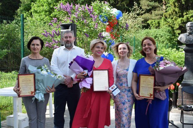 Праздник доброты и заботы: в Зеленограде прошла церемония вручения премии "Родительское спасибо"