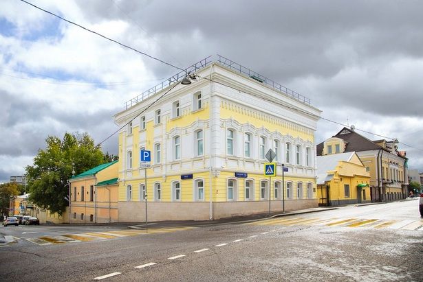 Собянин: Более 40 зданий инвесторы восстанавливают по программе «1 рубль за метр»