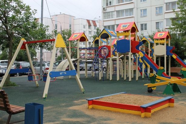 На детских площадках района Матушкино будет установлено новое игровое оборудование