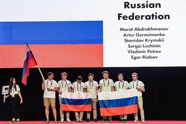 Школьники из Москвы стали золотыми призерами Международной математической олимпиады