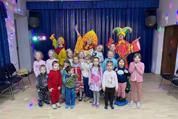 ГБУ «Заря» организовало для детей и родителей веселое празднование Широкой Масленицы