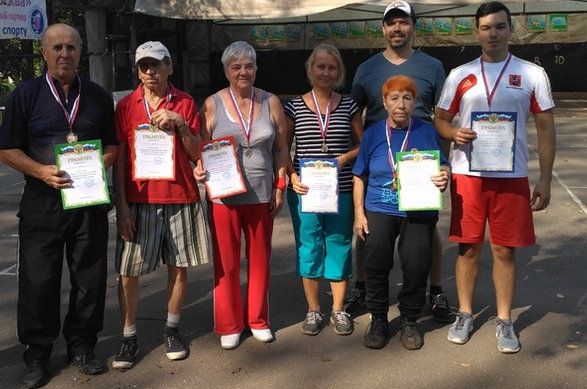 Зеленоградские городошники посвятили свои соревнования Дню знаний