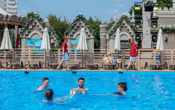Собянин: Более 20 летних бассейнов откроется в Москве в этом году