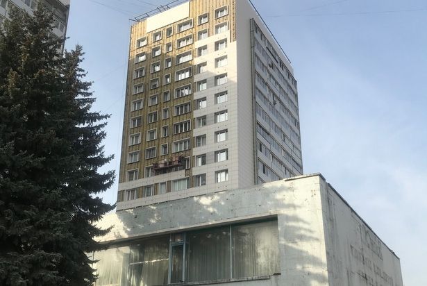 На Центральном проспекте в Матушкино завершается ремонт фасадов высотных домов
