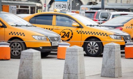 "Такси в Москве работает в штатном режиме" - Департамент транспорта