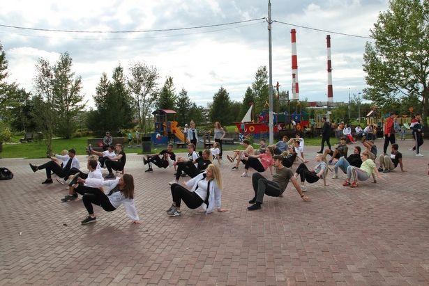 Зеленоградские молодогвардейцы провели для горожан акцию «Зарядись»