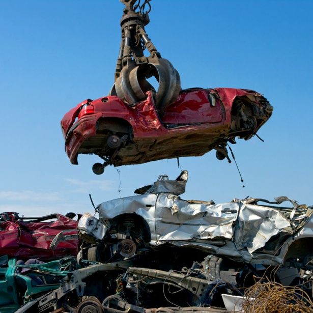 За один день в районе Матушкино нашли четыре брошенных машины