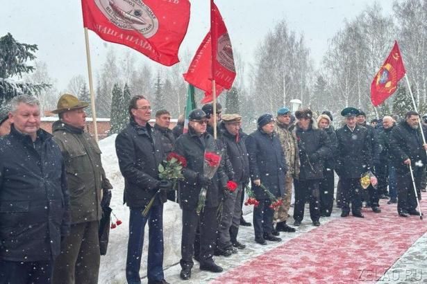 В ЗелАО состоялось возложение цветов к мемориалу воинам-интернационалистам