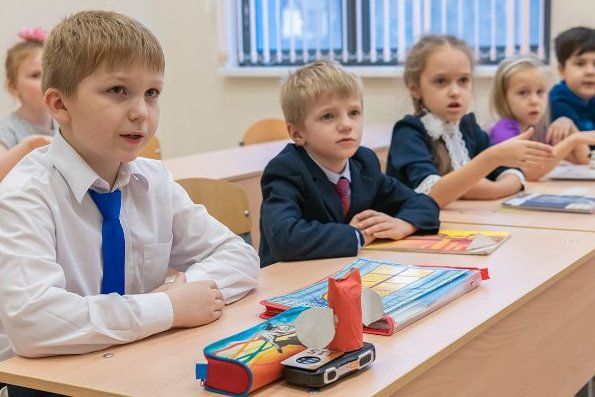 Ученики младших классов вернутся в школу после каникул — Собянин
