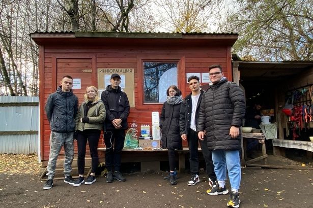 Зеленоградские волонтеры наведались в приют для бездомных животных