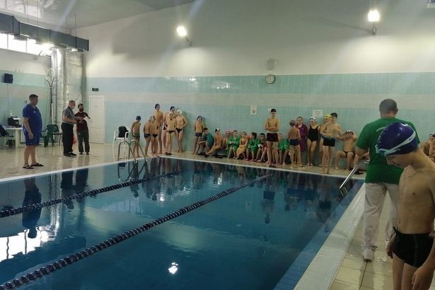 Представители Матушкино приняли участие в соревнованиях по плаванию