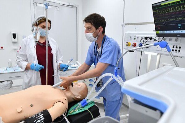 Больницы и поликлиники Москвы получили уже 50% оборудования по контрактам жизненного цикла
