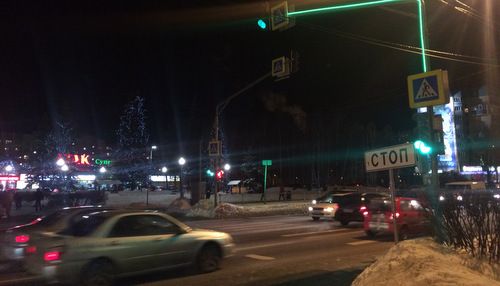 Жители Матушкино могут оценить подсветку опоры светофора на проспекте  Генерала Алексеева на портале «Активный гражданин»