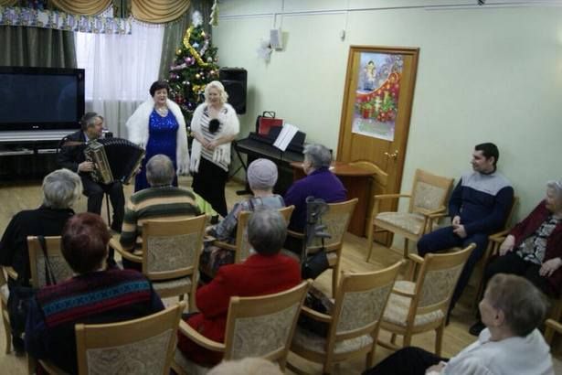 Посетителей ТЦСО «Зеленоградский» порадовали новогодними концертами