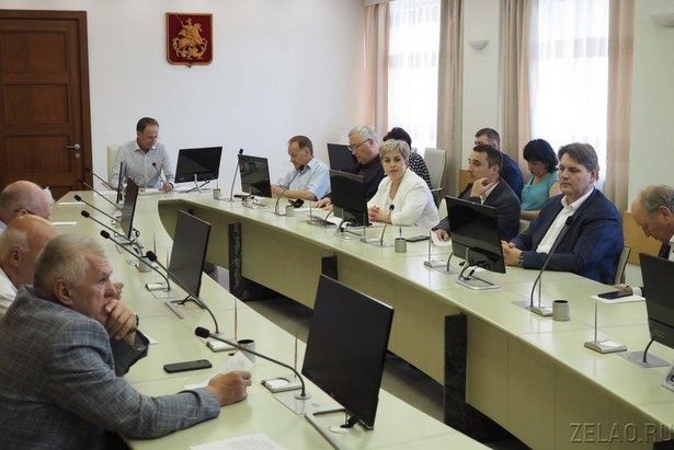 На заседание Совета директоров  промышленных организаций, префект Анатолий Смирнов рассказал о наиболее значимых событиях Зеленограда