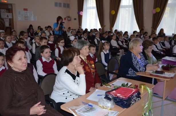 В школе района Матушкино прошло памятное мероприятие "Белые журавли" 