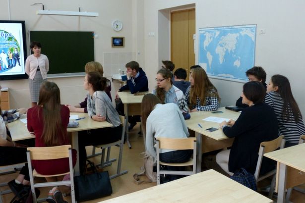 В школе района Матушкино прошел профсоюзный урок для старшеклассников