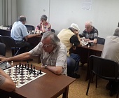 Юные и взрослые шахматисты сразились на турнире в Матушкино