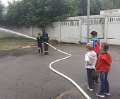 Юные жители Матушкино познакомились с профессией пожарного