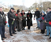 Представители Матушкино приняли участие в возложении цветов к памятным местам