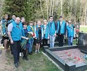 Волонтеры Матушкино привели в порядок воинские захоронения и памятные места