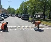 В Матушкино выполняют работы по установке искусственных неровностей у корпусов 126-128, 117-118