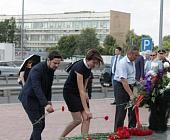Делегация Матушкино приняла участие в возложении цветов к Монументу Славы «Штыки»