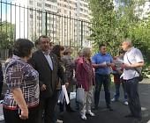 Общественники проконтролировали ход благоустройства пешеходной зоны в Матушкино