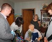  Ветерана из района Матушкино поздравили с днем рождения
