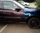 В Матушкино разыскиваются хозяева двух брошенных автомобилей