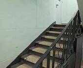 В районе Матушкино обновили подъезд в корпусе 147