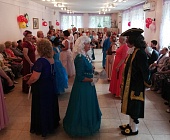 Для зеленоградских пенсионеров организовали летний бал в Матушкино