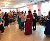 Для зеленоградских пенсионеров организовали летний бал в Матушкино