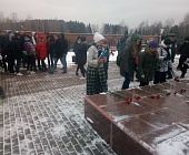 На кладбище Зеленограда прошла акция в честь годовщины Битвы под Москвой