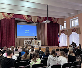 Молодежный совет и Молодежная палата Матушкино сыграли со школьниками в квиз на тему «Зависимости»
