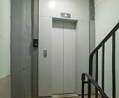 В районе Матушкино обновили подъезд в корпусе 147