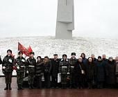 Делегация района Матушкино приняла участие в возложении цветов к Монументу Славы